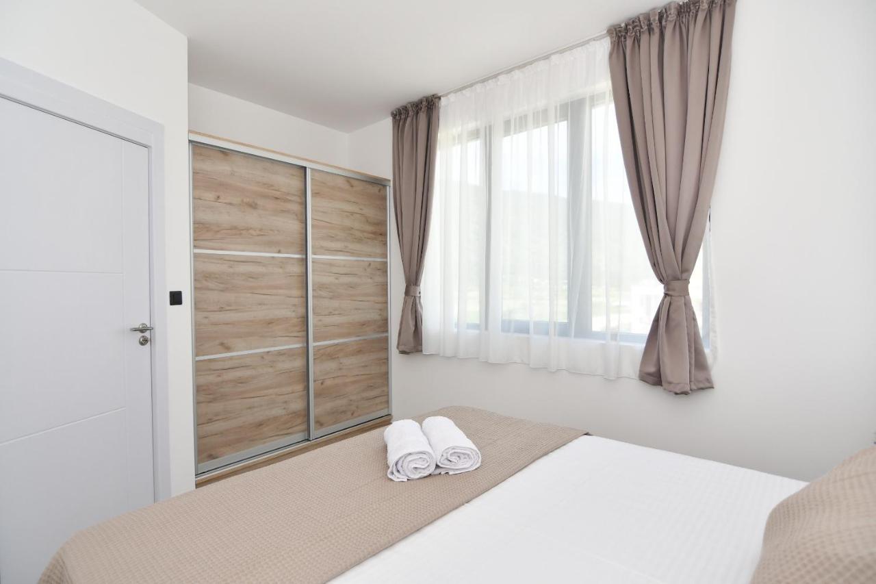 Apartmani Porat Игало Экстерьер фото